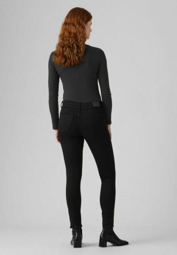 Узкие джинсы