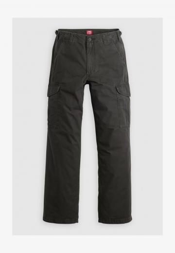 Брюки с накладными карманами