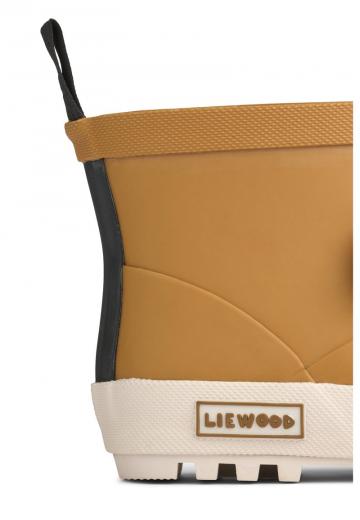 Резиновые сапоги