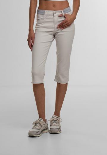 Короткие джинсы