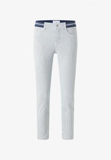 Короткие джинсы