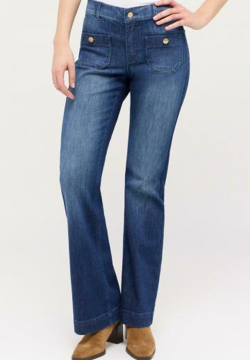 Клешеные брюки