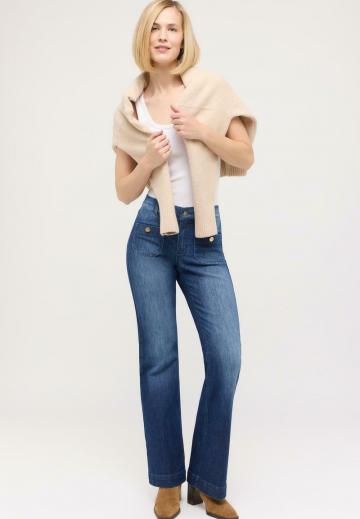 Клешеные брюки