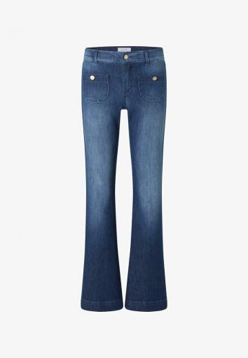 Клешеные брюки