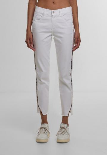 Короткие джинсы