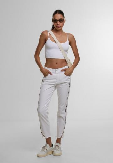 Короткие джинсы