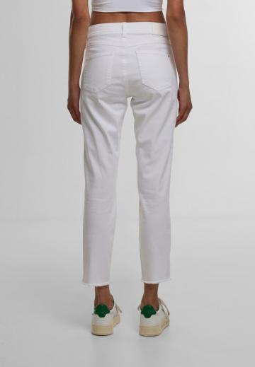 Короткие джинсы