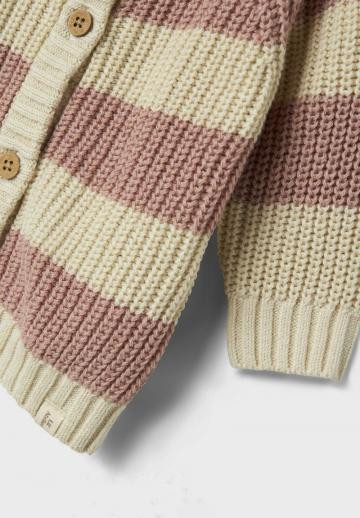 Вязаная кофта