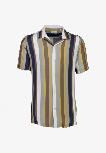 Рубашка с коротким рукавом