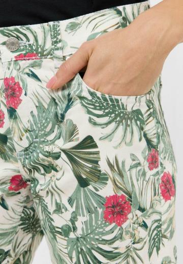 Джинсовые шорты