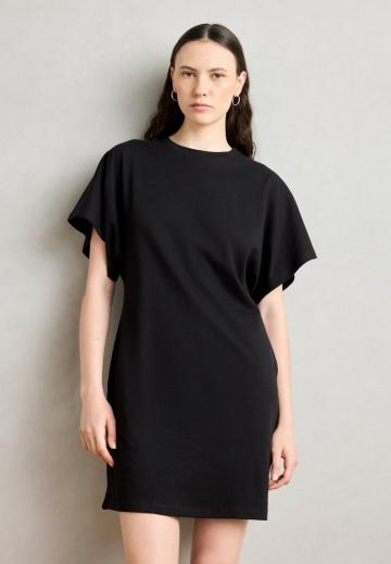 Короткое платье