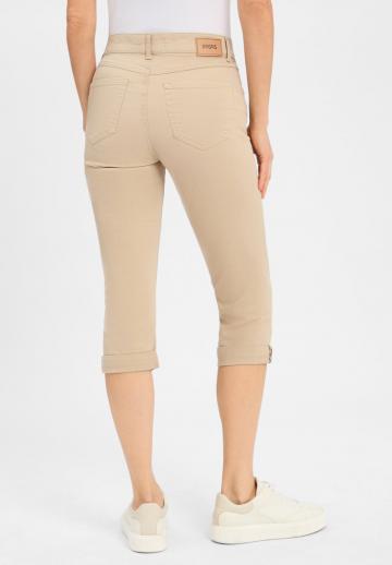 Короткие джинсы