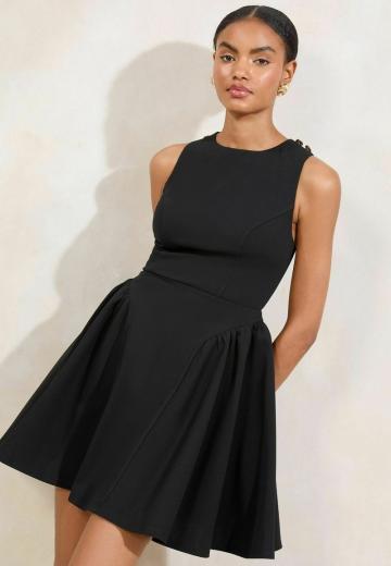 Короткое платье