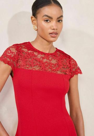 Короткое платье