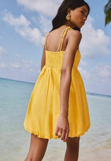 Короткое платье