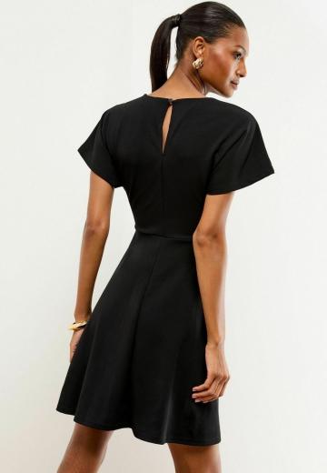 Платье футляр