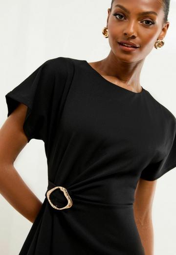 Платье футляр