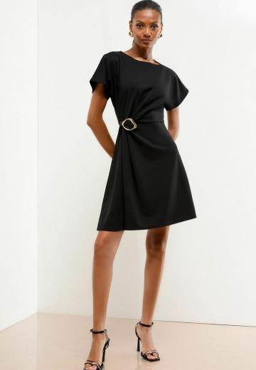 Платье футляр