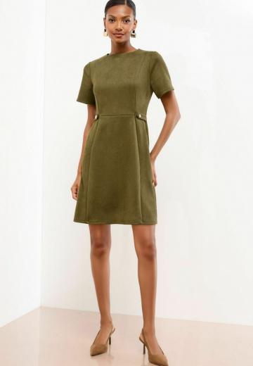 Платье футляр