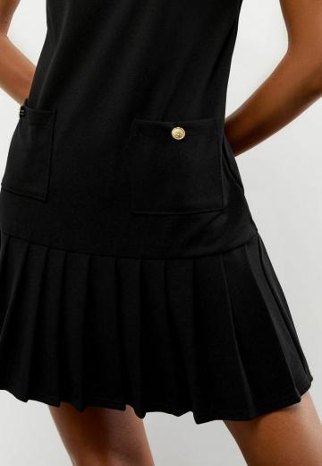 Короткое платье