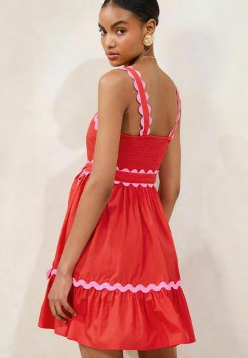 Короткое платье