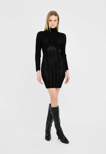 Платье футляр