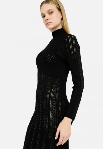 Платье футляр