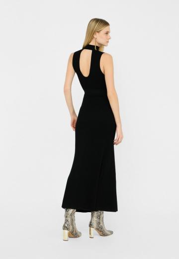 Вязаное платье