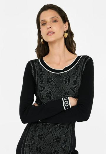 Платье футляр