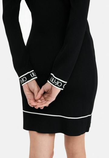 Платье футляр