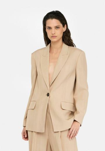 Короткое пальто