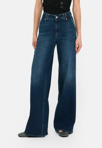 Клешеные джинсы
