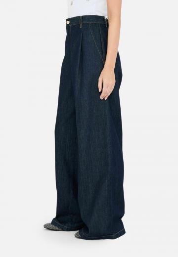 Клешеные джинсы