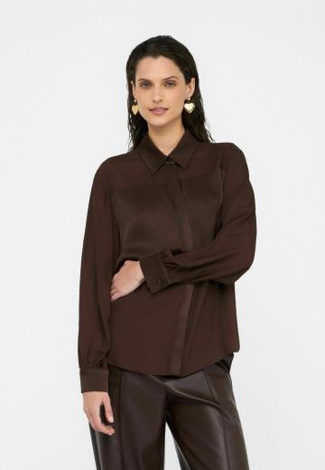 Атласная блузка