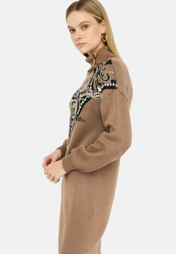 Вязаное платье