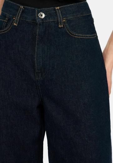 Свободные джинсы