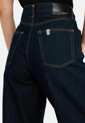 Свободные джинсы