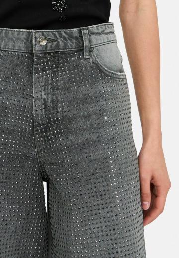 Свободные джинсы