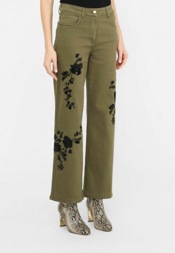 Прямые джинсы