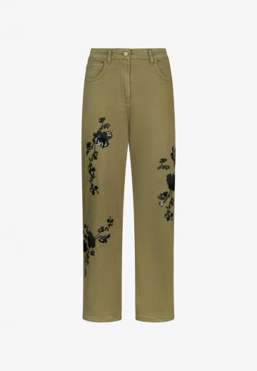 Прямые джинсы