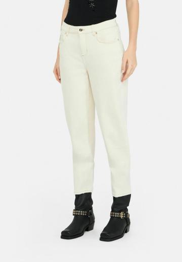 Короткие джинсы