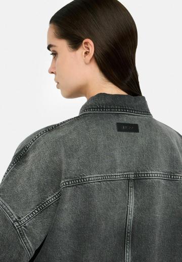 Джинсовая куртка