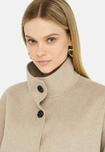 Шерстяное пальто