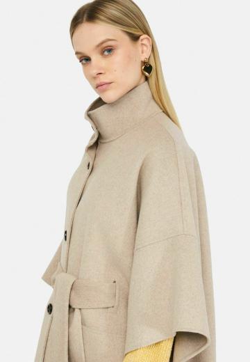 Шерстяное пальто