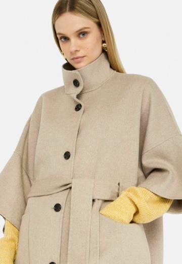 Шерстяное пальто