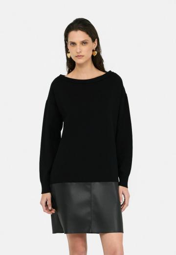 Вязаное платье