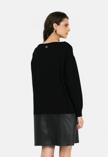 Вязаное платье