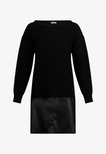 Вязаное платье