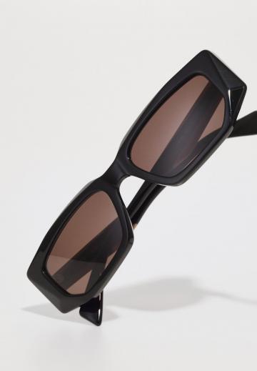 Солнечные очки