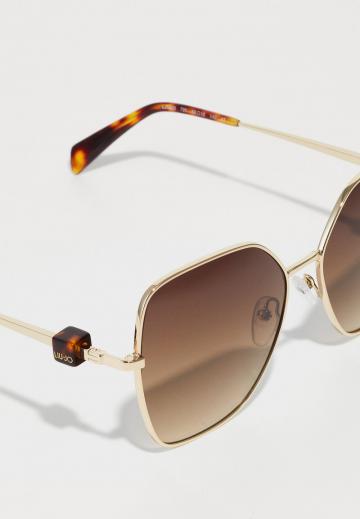 Солнечные очки